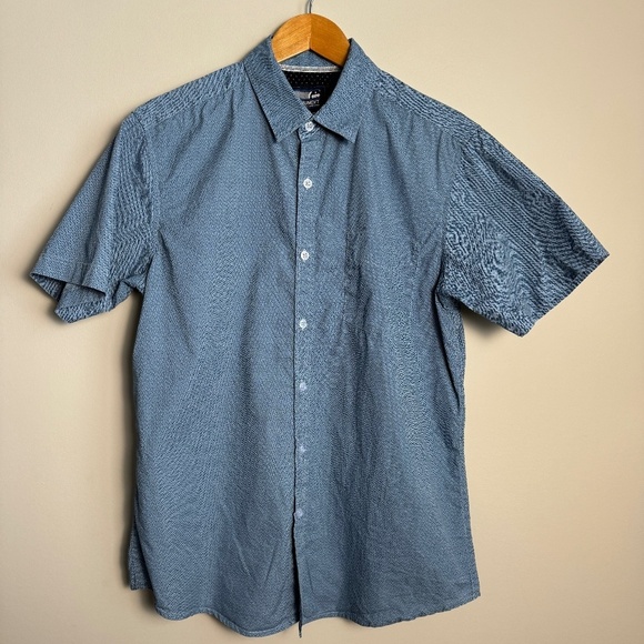 MONUMENT Men's Allover Geometric Short Sleeve Button Up Cotton Shirt Blue Large - Picture 1 of 9